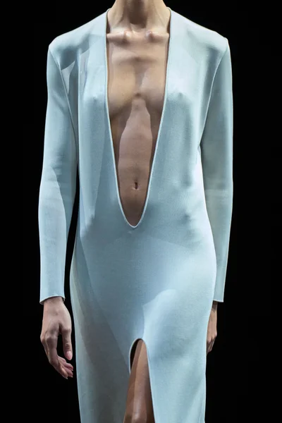 Look 23